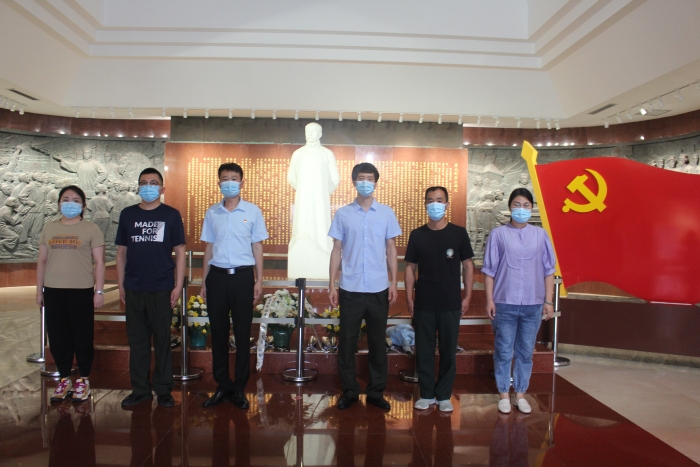 门口.JPG