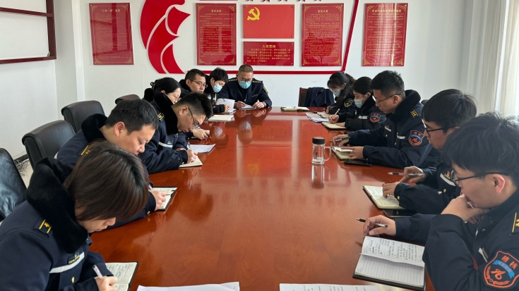迅速传达落实三会精神1