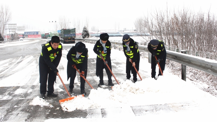 1.26除雪保畅 (3)