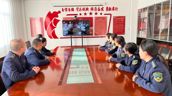 D:\2025年办公\2025宣传\三月\雷锋2