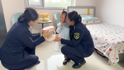 F:\00分公司季度检查\2025年\02.办公室\宣传\11月份\4妈妈小屋2