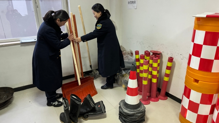 C:\Users\lenovo91\Desktop\备雪1