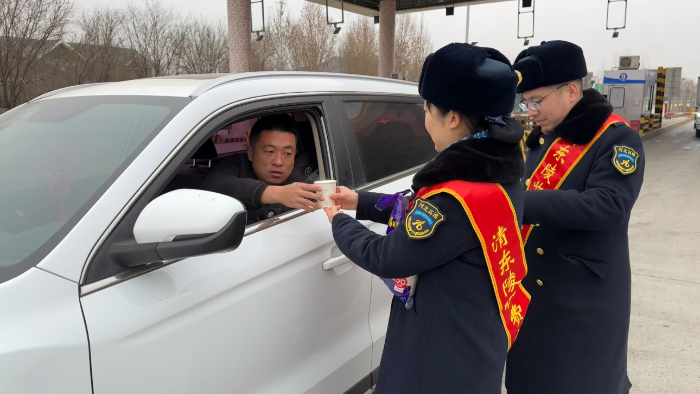 C:\Users\lenovo91\Desktop\备雪3