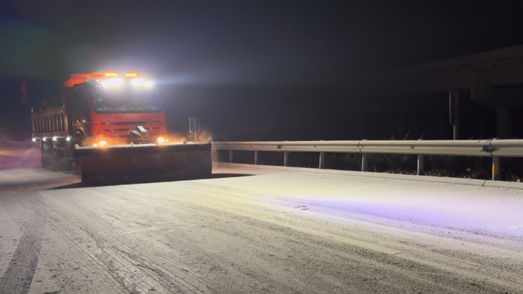 C:\Users\Administrator\Desktop\以雪为令！京哈北线分公司指挥调度中心筑牢除雪保畅“平安防线”\33