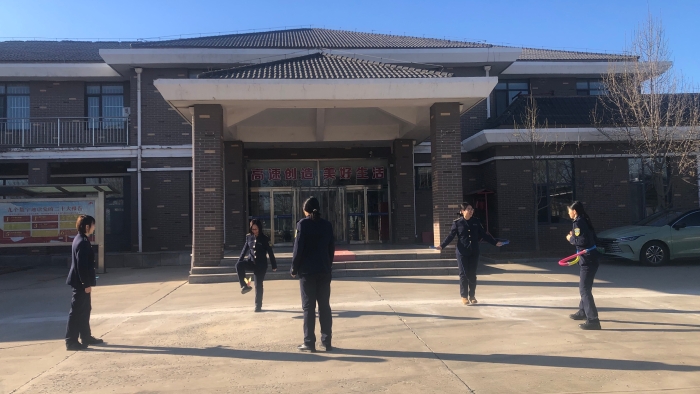 D:\李乐\宣传\未发\东新庄收费站工会分会积极开展全民健康生活方式宣传月活动\7141b5b2945c92b36572f3df1347d70