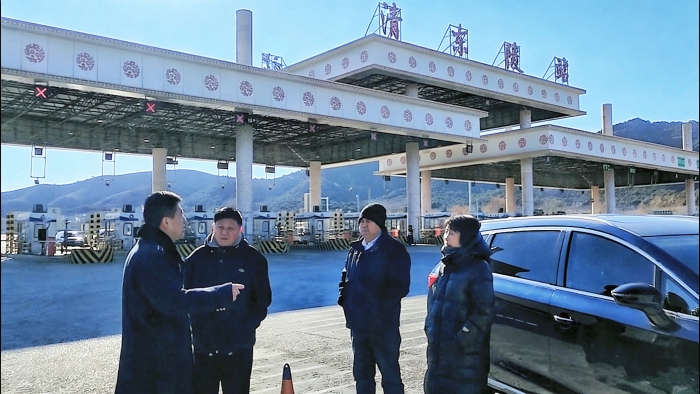 C:\Users\lenovo91\Desktop\三尺岗亭1