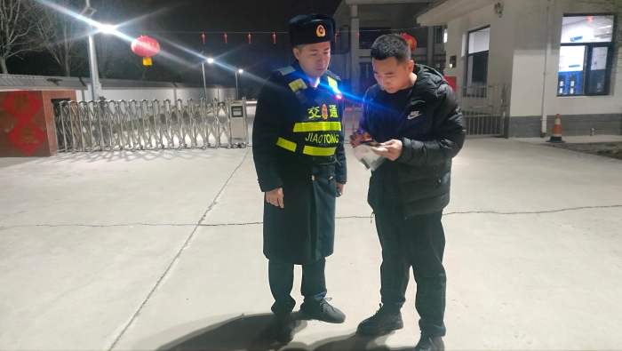 f:\Users\Administrator\Desktop\2.14(好人好事）\8f3cbf261c384a6ede6be45ef8d27c13