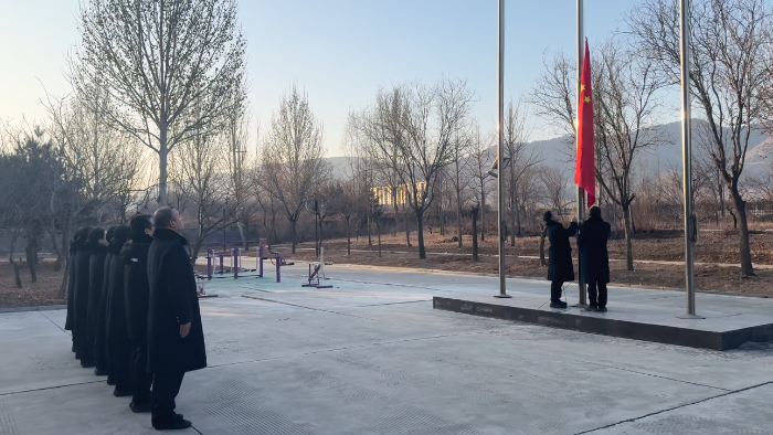 C:\Users\lenovo91\Desktop\升旗3