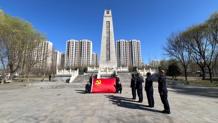 D:\2026年办公\2026宣传\四月\清明扫墓1