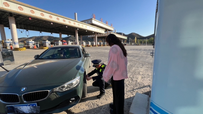 D:\2026年办公\2026宣传\四月\清明节服务1