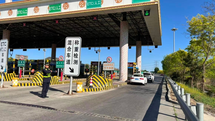 D:\2026年办公\2026宣传\四月\五一部署3